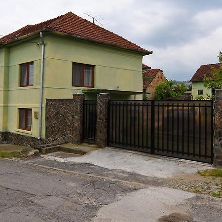 ホテル Casa Para Haţeg エクステリア 写真